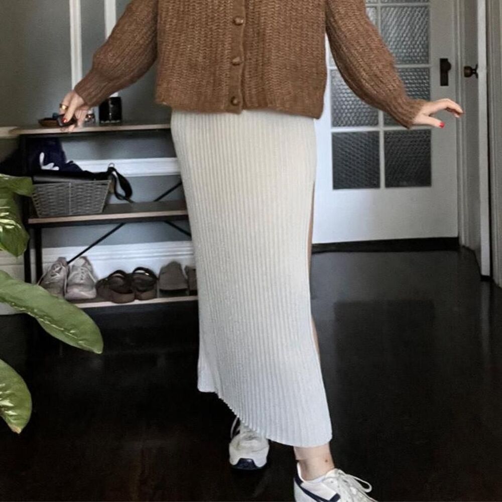 Wilfred career light gray ribbed maxi skirt with slit